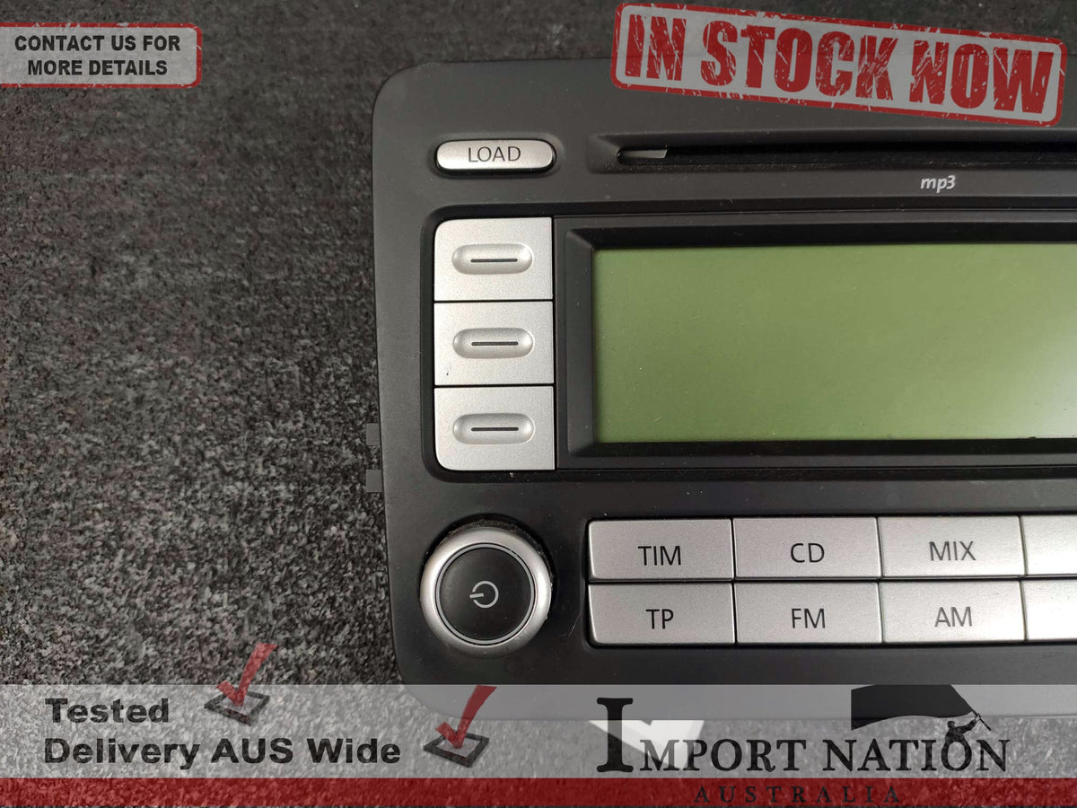 VW Golf MK5 stereo radio Facia Fascia adapter panel plate trim CD surround:  : Automotive