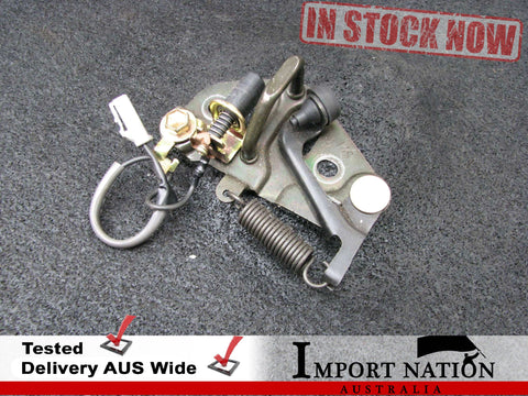 TOYOTA ARISTO JZS147 LOWER BOOT CATCH AND ACTUATOR - BODY MOUNT 91-96