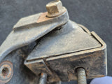 JEEP CHEROKEE XJ 94-96 4.0L ENGINE MOUNT BRACKET RIGHT SIDE 52020210