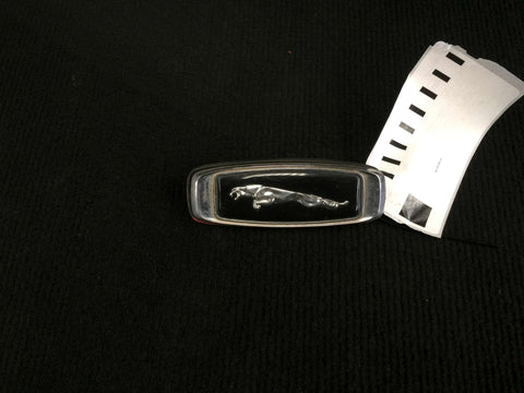 JAGUAR XJ6 III 80-86 LEFT FENDER GUARD SIDE EMBLEM