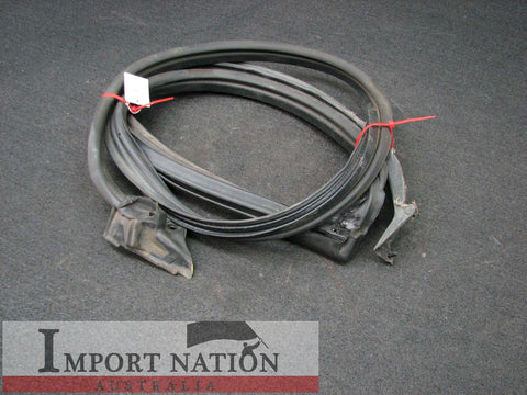 NISSAN 300ZX Z32 2+0 RIGHT T-TOP RUBBER SEAL